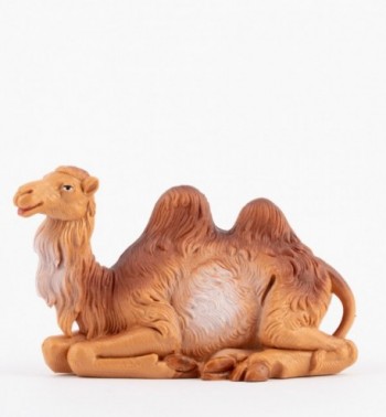 Siedzacy wielbłąd do szopki w tradycyjnym kolorze wys. 10 cm