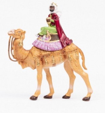 Król na wielbłądzie (1) do szopki  w tradycyjnym kolorze wys. 19 cm
