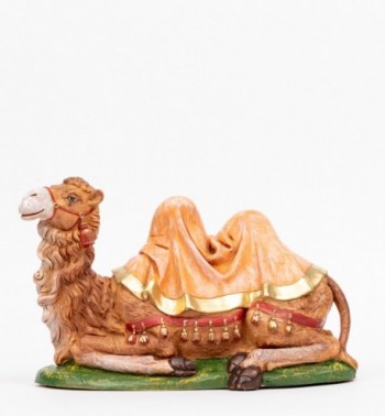 Siedzacy wielbłąd do szopki w tradycyjnym kolorze wys. 30 cm